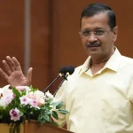 अरविंद केजरीवाल प्रेस कॉन्फ़्रेंस में अमेरिकी टैरिफ़ पर मोदी सरकार पर हमला करते हुए
