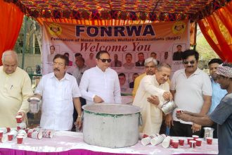 निर्जला एकादशी पर सेक्टर-52 में फोनरवा द्वारा आयोजित मीठे शरबत का सेवा शिविर